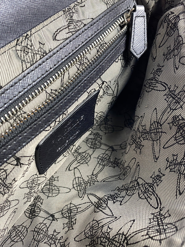 【中古品】【メンズ/レディース】 VIVIENNE WESTWOOD ヴィヴィアン ウエストウッド メタリック ショルダーバッグ 188-261004-hu-16-min カラー：グレー系 万代Net店