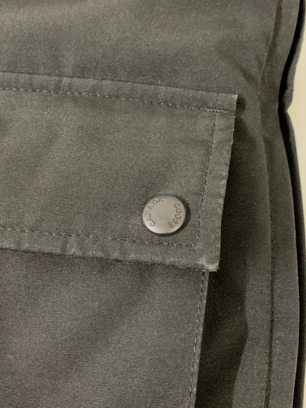 【中古品】【メンズ】 CANADA GOOSE カナダグース BANCROFT DOWN JACKET 3341JM バンクロフト ダウンジャケット メンズ アウター ミリタリーテイスト 141-260925-em-25-min サイズ：S カラー：ブラック 万代Net店