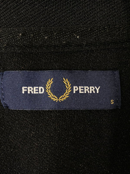 【中古品】【メンズ】 FRED PERRY フレッドペリー M2633 VELOUR PANEL TRICOT CARDIGAN ベロア パネル トリコット カーディガン 141-260926-zi-25-min サイズ：S カラー：ブラック 万代Net店