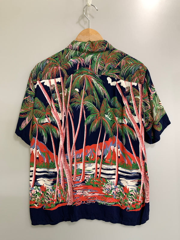 【中古品】【メンズ】 DUKE KAHANAMOKU デューク カハナモク ALOHA SHIRT COCONUT PALMS & DIAMOND HEAD DK36202 アロハシャツ メンズ 半袖シャツ ハワイアン ショートスリーブ 145-260925-em-35-min サイズ：S 14-14 1/2 カラー：ネイビー（ベース） 万代Net店