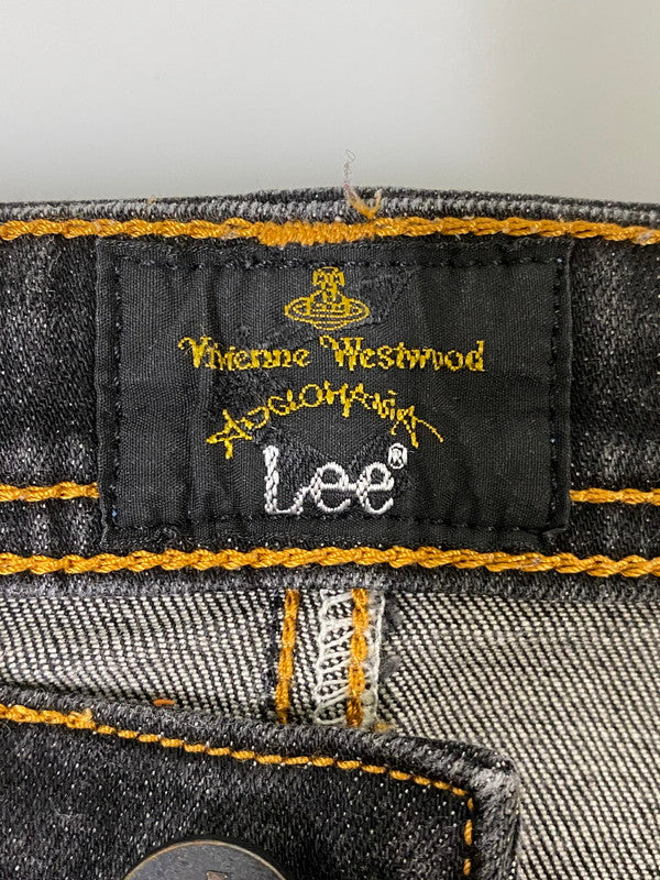 【中古品】【メンズ】 VIVIENNE WESTWOOD ANGLOMANIA ヴィヴィアンウエストウッド アングロマニア × LEE リー SLIM JEANS スリム ジーンズ ボトムス 152-260926-zi-28-min サイズ：W26/L33 カラー：ブラックインディゴ 万代Net店