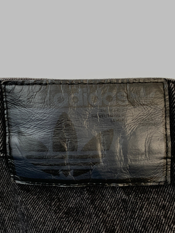 【中古品】【メンズ】 ADIDAS アディダス ADILENIUM SEASON3 ZIP WASHED DENIM アディレニウム シーズンスリー ジップ ウォッシュド デニム JX9211 ジーパン ボトムス 159-260929-hu-19-min サイズ：33 カラー：ブラック 万代Net店