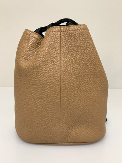 【中古品】【メンズ/レディース】 LACOSTE ラコステ レザー巾着 ポーチ バッグ 鞄 カバン ドローコード 188-260927-em-46-min カラー：ベージュ系 万代Net店
