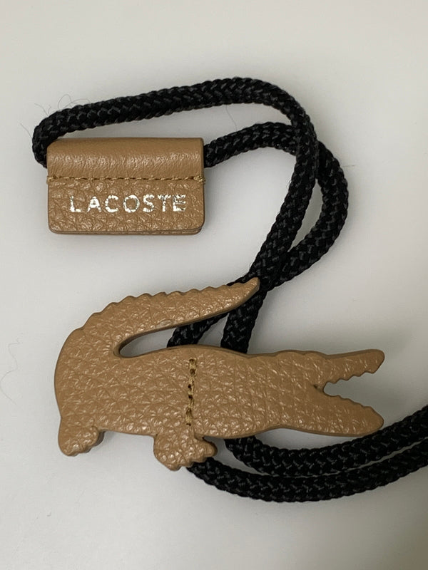 【中古品】【メンズ/レディース】 LACOSTE ラコステ レザー巾着 ポーチ バッグ 鞄 カバン ドローコード 188-260927-em-46-min カラー：ベージュ系 万代Net店