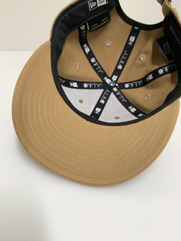 【中古品】【メンズ/レディース】 NEW ERA ニューエラ 9FIFTY SOPHNET SNAPBACK CAP ソフネット スナップバック キャップ 帽子 185-260927-em-49-min カラー：ベージュ系 万代Net店