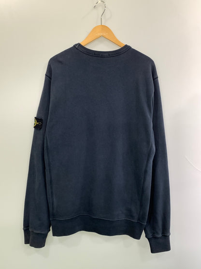 【中古品】【メンズ】 STONE ISLAND ストーンアイランド CREWNECK SWEATSHIRT クルーネック スウェットシャツ トップス トレーナー 141-260929-hu-23-min サイズ：XL カラー：ネイビー（色あせ） 万代Net店