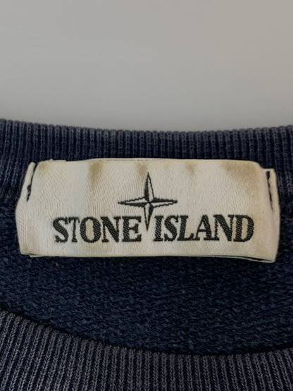 【中古品】【メンズ】 STONE ISLAND ストーンアイランド CREWNECK SWEATSHIRT クルーネック スウェットシャツ トップス トレーナー 141-260929-hu-23-min サイズ：XL カラー：ネイビー（色あせ） 万代Net店