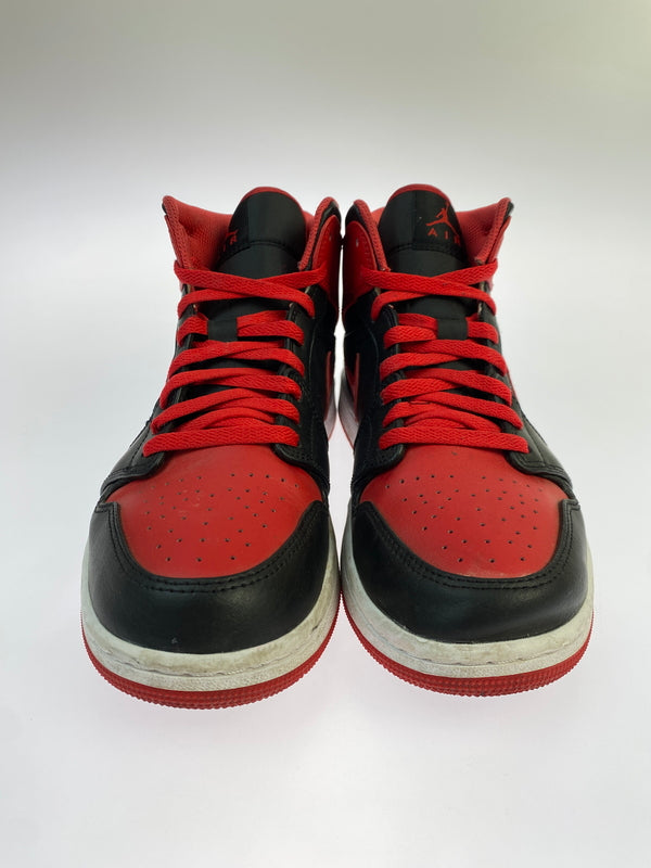 【中古品】【メンズ】 NIKE ナイキ AIR JORDAN 1 MID エア ジョーダン ワン ミッド DQ8426-060 靴 シューズ スニーカー 160-260929-hu-24-min カラー：ブラック/レッド 万代Net店