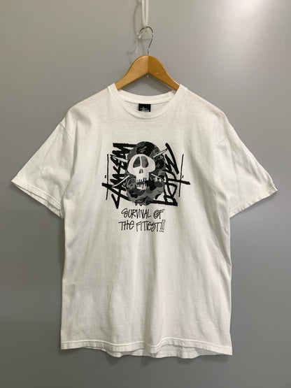 【中古品】【メンズ】 BAPE ベイプ × STUSSY ステューシー SURVIVAL OF THE FITTEST SKULL LOGO S/S TEE バイバル オブ ザ フィテスト スカル ロゴ ショートスリーブ 半袖 Tシャツ トップス 142-261002-em-20-min サイズ：M カラー：ホワイト 万代Net店