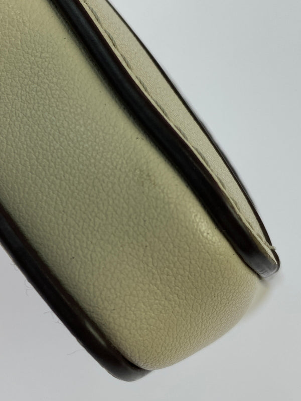 【中古品】【メンズ】 COACH コーチ ジップ カード ケース シグネチャー キャンバス CW883 小物 183-260929-hu-40-min カラー：ホワイト/ベージュ 万代Net店