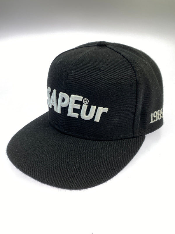 【中古品】【メンズ】 SAPEUR サプール 1985 LOGO CAP ロゴキャップ 帽子 185-260929-hu-36-min サイズ：FREE カラー：ブラック 万代Net店