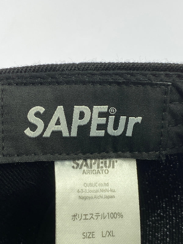 【中古品】【メンズ】 SAPEUR サプール 1985 LOGO CAP ロゴキャップ 帽子 185-260929-hu-36-min サイズ：FREE カラー：ブラック 万代Net店