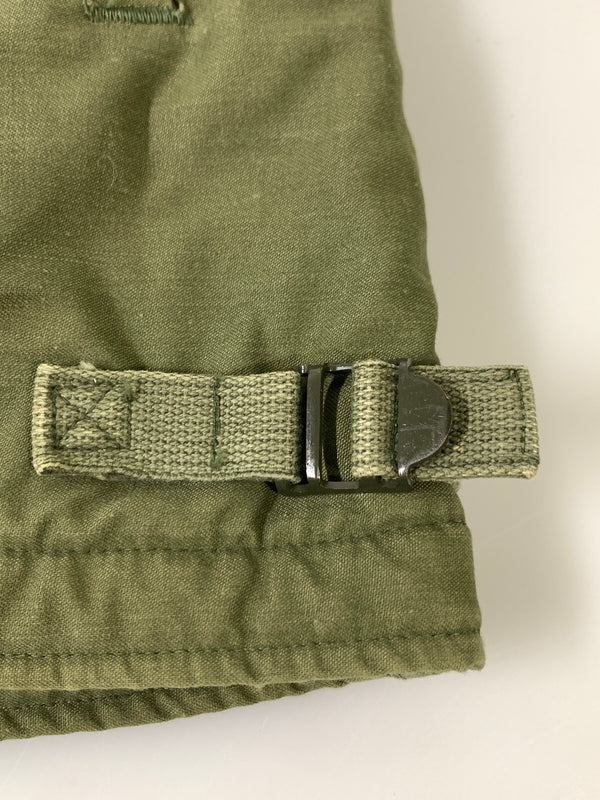 【中古品】【メンズ】 US NAVY ユーエスネイビー A-2 DECK JACKET エーツー デッキジャケット メンズ アウター 防寒 防風 ミリタリー 146-261002-em-09-min サイズ：S(34-36） カラー：カーキ 万代Net店