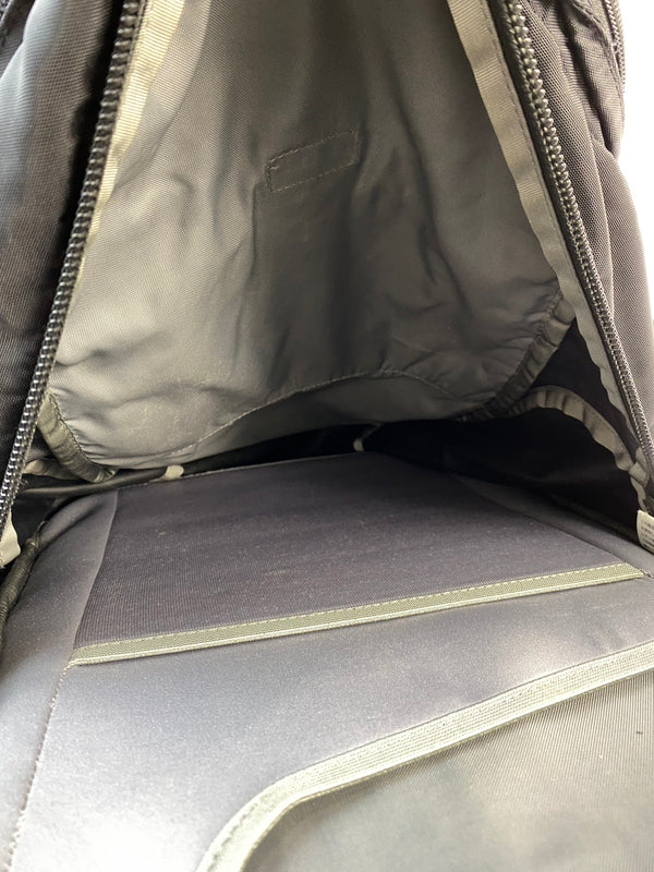 【現状渡し品】【メンズ】 THE NORTH FACE ザ ノース フェイス HOT SHOT BACKPACK ホット ショット バックパック NM71862 リュック デイパック カバン 188-261004-hu-34-min カラー：ブラック 万代Net店