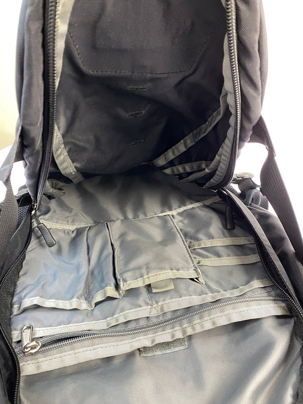 【現状渡し品】【メンズ】 THE NORTH FACE ザ ノース フェイス HOT SHOT BACKPACK ホット ショット バックパック NM71862 リュック デイパック カバン 188-261004-hu-34-min カラー：ブラック 万代Net店