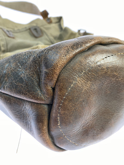 【現状渡し品】【メンズ】 フィンランド軍 ガスマスクバッグ ショルダーバッグ カバン ミリタリー 188-261004-hu-20-min カラー：ブラウン系 万代Net店
