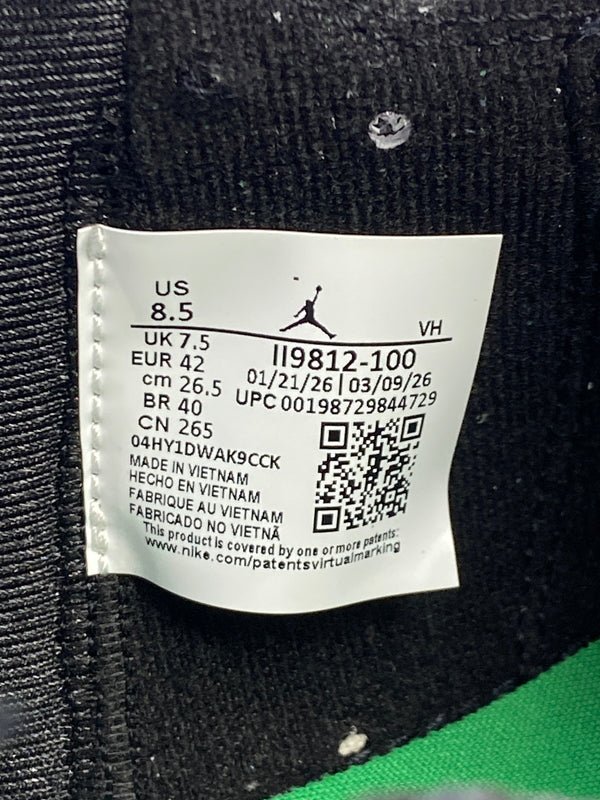 【中古美品】【メンズ】 NIKE ナイキ AIR JORDAN 1 MID SE II9812-100 エア ジョーダン 1 ミッド スニーカー 靴 160-260930-yn-36-min サイズ：26.5cm US8.5 カラー：SUMMIT WHITE/BLACK-LUCKY GREEN 万代Net店