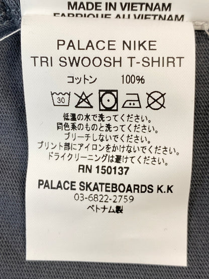 【中古美品】【メンズ】 PALACE×NIKE パレス ナイキ TR SWOOSH T-SHIRT トライ スウッシュ Tシャツ TEE SS 142-261003-ta-21-min サイズ：M カラー：グレー 万代Net店