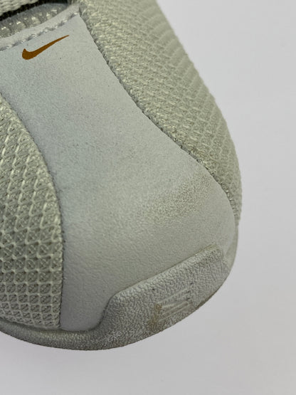 【中古品】【メンズ/レディース】 NIKE ナイキ W SHOX Z ウィメンズ ショックス ゼット HQ7540-100 靴 シューズ スニーカー 166-261004-hu-03-min カラー：WHITE / METALLIC GOLD 万代Net店