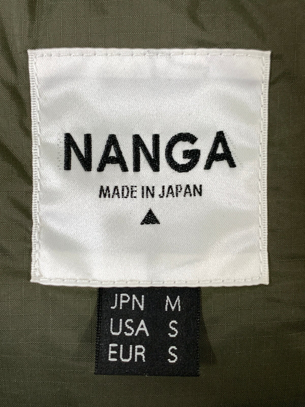 【中古品】【メンズ】 NANGA ナンガ HOODED DOWN JACKET フーデッド ダウン ジャケット メンズ アウター フード付き 144-261002-em-58-min サイズ：M カラー：カーキグリーン 万代Net店