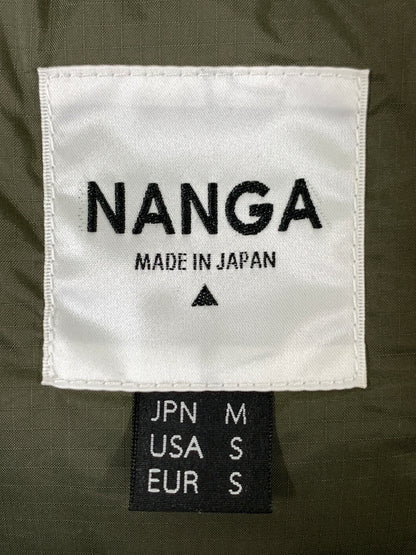 【中古品】【メンズ】 NANGA ナンガ HOODED DOWN JACKET フーデッド ダウン ジャケット メンズ アウター フード付き 144-261002-em-58-min サイズ：M カラー：カーキグリーン 万代Net店