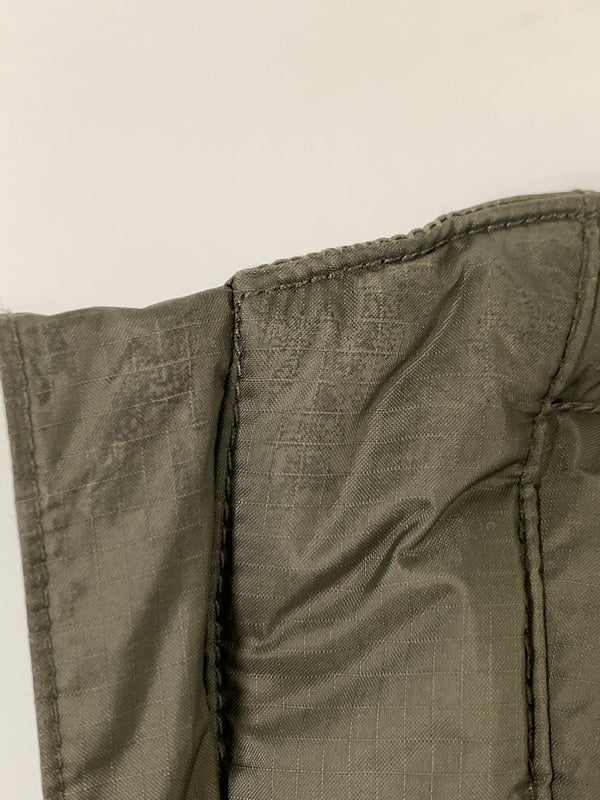 【中古品】【メンズ】 NANGA ナンガ HOODED DOWN JACKET フーデッド ダウン ジャケット メンズ アウター フード付き 144-261002-em-58-min サイズ：M カラー：カーキグリーン 万代Net店