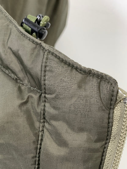 【中古品】【メンズ】 NANGA ナンガ HOODED DOWN JACKET フーデッド ダウン ジャケット メンズ アウター フード付き 144-261002-em-58-min サイズ：M カラー：カーキグリーン 万代Net店