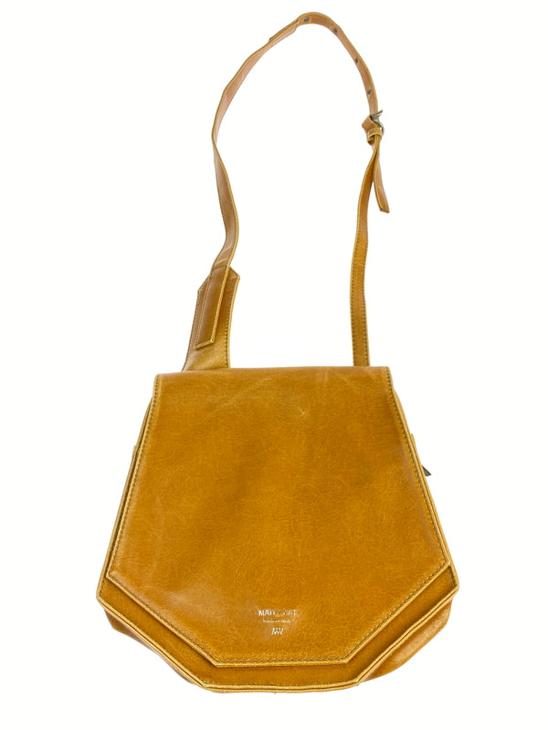 【現状渡し品】【メンズ】 MATT&NAT マット アンド ナット ショルダーバッグ カバン 188-261006-hu-07-min カラー：キャメル系 万代Net店