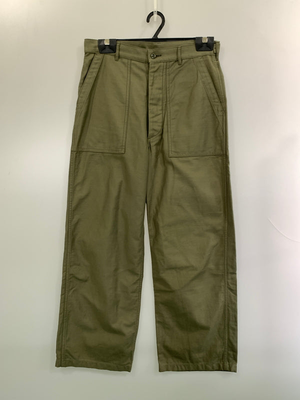 【中古品】【メンズ】 HYKE ハイク 13317 25SS BACK SATIN BAKER PANTS バッグサテンベイカーパンツ ボトムス チノパン 151-261003-ta-03-min サイズ：5（XXL） カラー：カーキ 万代Net店