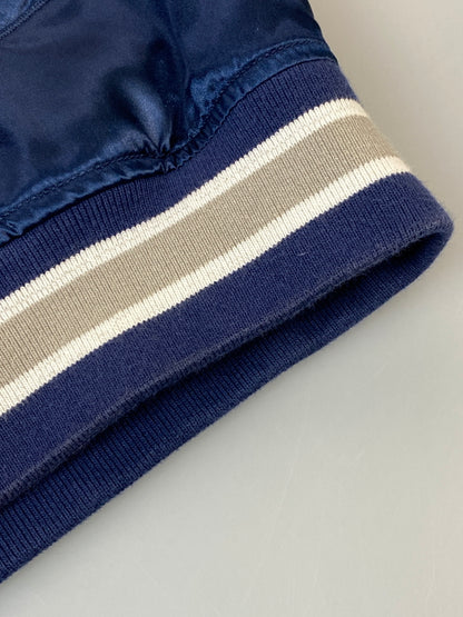 【中古品】【メンズ】 SUPREME × CHAMPION シュプリーム チャンピオン 082018 18AW HOODED SATIN VARSITY JACKET フーデットサテンバーシティ ジャケット スタジャン 149-261003-ta-22-min サイズ：L カラー：ネイビー 万代Net店
