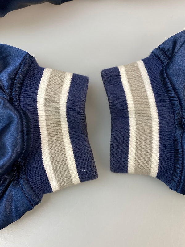 【中古品】【メンズ】 SUPREME × CHAMPION シュプリーム チャンピオン 082018 18AW HOODED SATIN VARSITY JACKET フーデットサテンバーシティ ジャケット スタジャン 149-261003-ta-22-min サイズ：L カラー：ネイビー 万代Net店