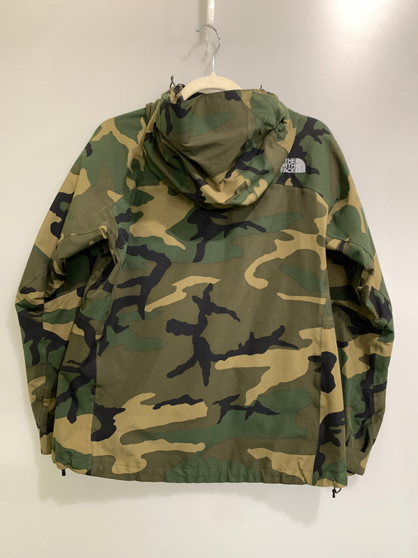 【中古品】【レディース】 THE NORTH FACE ザ・ノースフェイス NPW15105 GORE-TEX MOUNTAIN JACKET ゴアテックス マウンテンジャケット マウンテンパーカ 迷彩 カモフラージュ 168-261010-ta-07-min サイズ：L カラー：カモフラージュ 万代Net店