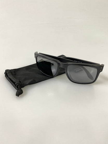 【現状渡し品】【メンズ】 OAKLEY オークリー HOLBROOK ホルブルック 偏光サングラス OO9244-2556 サングラス アクセサリー 203-261008-KS-26-min サイズ：56□ 17 138 カラー：ブラック 万代Net店