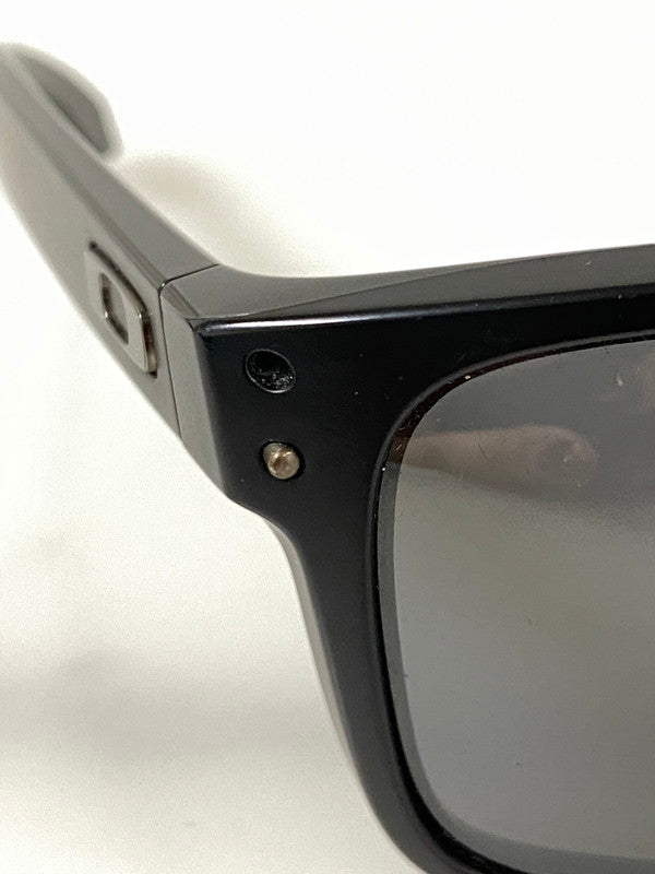 【現状渡し品】【メンズ】 OAKLEY オークリー HOLBROOK ホルブルック 偏光サングラス OO9244-2556 サングラス アクセサリー 203-261008-KS-26-min サイズ：56□ 17 138 カラー：ブラック 万代Net店