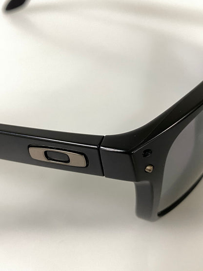 【現状渡し品】【メンズ】 OAKLEY オークリー HOLBROOK ホルブルック 偏光サングラス OO9244-2556 サングラス アクセサリー 203-261008-KS-26-min サイズ：56□ 17 138 カラー：ブラック 万代Net店