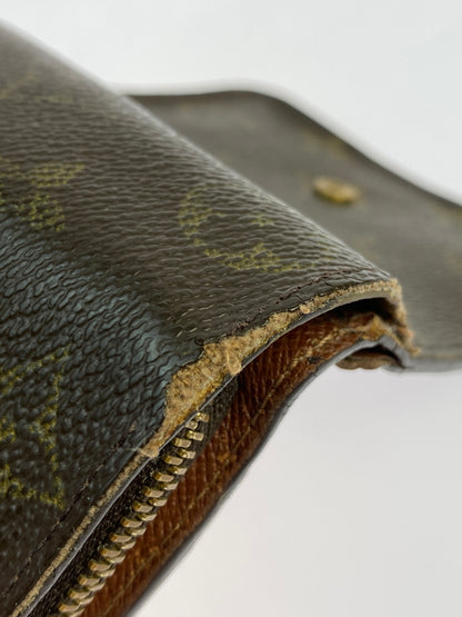 【中古品】【メンズ/レディース】 LOUIS VUITTON ルイ・ヴィトン モノグラム コンパクト・ジップ M61667 二つ折り財布 ウォレット 179-261008-em-05-min カラー：ブラウン 万代Net店