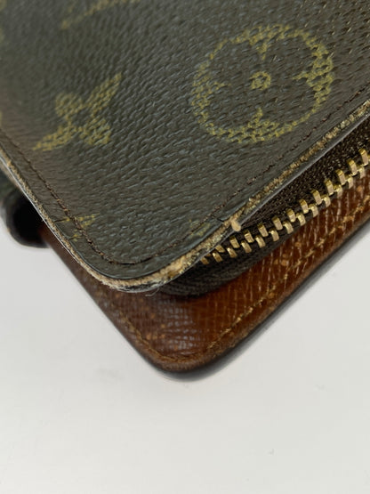 【中古品】【メンズ/レディース】 LOUIS VUITTON ルイ・ヴィトン モノグラム コンパクト・ジップ M61667 二つ折り財布 ウォレット 179-261008-em-05-min カラー：ブラウン 万代Net店