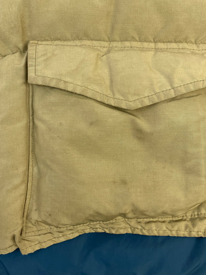 【中古品】【メンズ】 WOOLRICH ウールリッチ 70S 白タグ 21053 ダウンベスト 70年代 アウトドア ヴィンテージ メンズ アウター 144-261005-em-08-min サイズ：XXL カラー：ベージュ 万代Net店