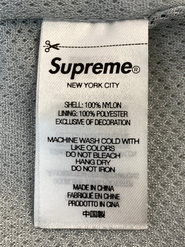 【中古品】【メンズ】 SUPREME シュプリーム × UMBRO アンブロ 22SS TRACK JACKET トラック ジャケット フルジップ フード付き メンズ アウター ナイロンジャケット 149-261007-em-23-min サイズ：XL カラー：グレー 万代Net店