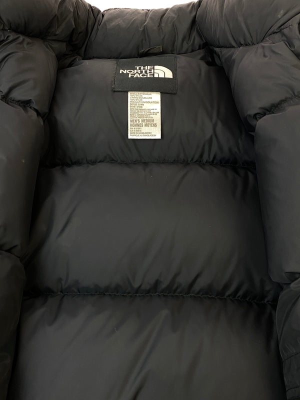 【現状渡し品】【メンズ】 THE NORTH FACE ザ・ノースフェイス NUPTSE DOWN JACKET 700フィルパワー ヌプシ ダウンジャケット アウター 144-261003-ta-25-min サイズ：M カラー：ブラック系 万代Net店