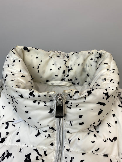 【現状渡し品】【メンズ】 ARMANI EXCHANGE アルマーニエクスチェンジ 6KZB06 ZNKRZ PUFFER JACKET パファージャケット 中綿ジャケット 141-261003-ta-28-min サイズ：M カラー：ホワイト/ブラック 万代Net店