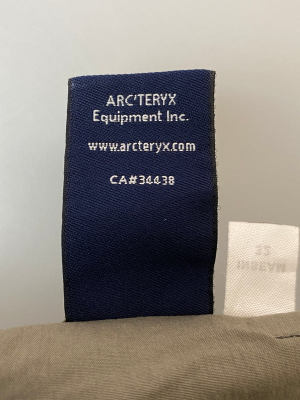 【中古品】【メンズ】 ARC’TERYX アークテリクス RAMPART PANTS ランパートパンツ メンズ ボトムス 薄手 軽量パンツ 155-261022-em-43-min サイズ：30 カラー：カーキ 万代Net店