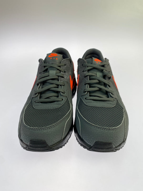 【中古品】【メンズ】 NIKE ナイキ AIR MAX EXCEE エアマックス エクシー IQ9397-068 靴 スニーカー シューズ 160-261011-hu-01-min カラー：IRON GREY / HYPER CRIMSON / BLACK 万代Net店