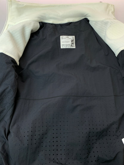 【中古品】【メンズ】 SACAI × NIKE サカイ ナイキ CZ4697-010 21AW NRG LAYERED JKT ウィンドランナージャケット レイヤード ボンバージャケット ナイロン アウター 140-261010-ta-20-min サイズ：S カラー：ブラック 万代Net店