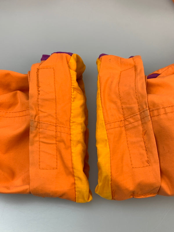【現状渡し品】【メンズ】 PATAGONIA パタゴニア 90S ANORAK JACKET 90年代 アノラック ジャケット プルオーバー フード付き ナイロンジャケット メンズ アウター 144-261007-em-14-min サイズ：L カラー：オレンジ 万代Net店