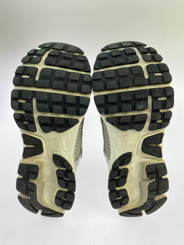 【中古品】【レディース】 NIKE ナイキ W ZOOM VOMERO 5 FD0884-025 ズーム ボメロ 5 ウィメンズ シューズ スニーカー レディース 靴 166-261008-em-04-min サイズ：24.0cm カラー：シルバー系 万代Net店
