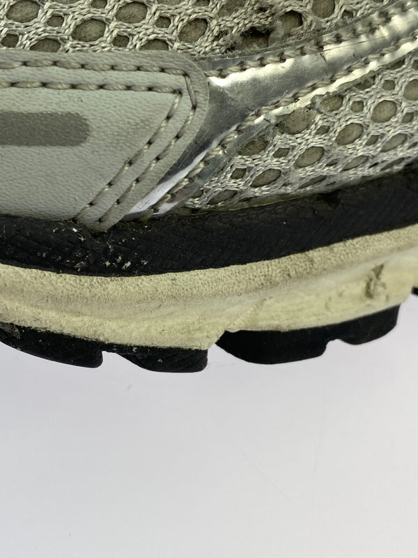 【中古品】【レディース】 NIKE ナイキ W ZOOM VOMERO 5 FD0884-025 ズーム ボメロ 5 ウィメンズ シューズ スニーカー レディース 靴 166-261008-em-04-min サイズ：24.0cm カラー：シルバー系 万代Net店