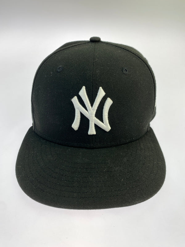 【中古品】【メンズ】 SUPREME シュプリーム NEW YORK YANKEES NEW ERA CAP ニューヨークヤンキース ニューエラ キャップ 帽子 185-261013-yn-01-min サイズ：7 1/4 57.7cm カラー：ブラック 万代Net店
