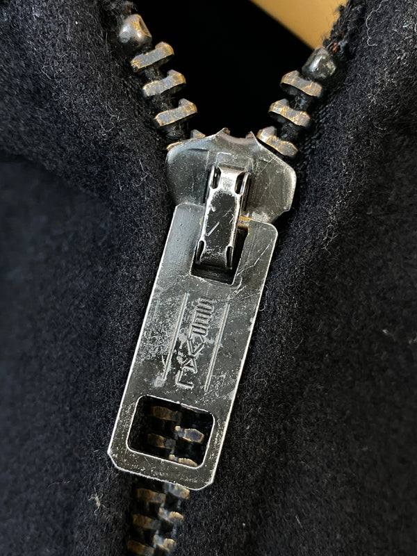 【中古品】【メンズ】 U.S.NAVY ユーエスネイビー カデットコート F05611-82-C-0061 80'S 80年代 ヴィンテージ アメリカ軍 ウールコート 防寒 ミリタリー 146-261007-em-35-min サイズ：S カラー：ブラック 万代Net店