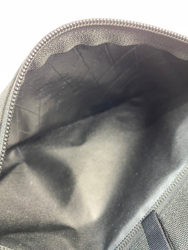 【中古品】【メンズ/レディース】 PORTER ポーター HYBRID SACOCHE ハイブリッド サコッシュ 吉田カバン 軽量 薄マチ 188-261008-em-09-min カラー：ブラック 万代Net店